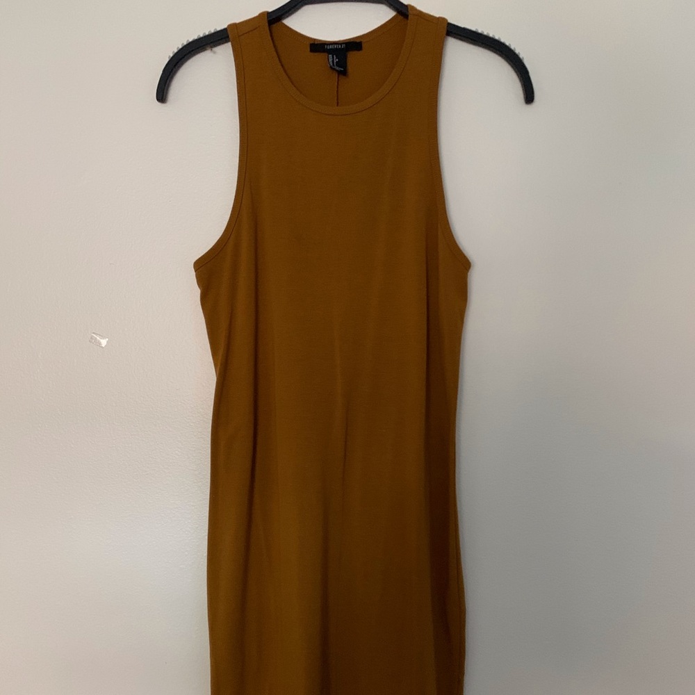 Sleeveless dress